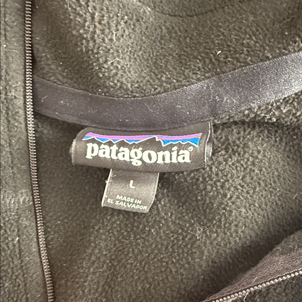 Patagonia Classic Black Fleece Jacket - Picture 4 of 5